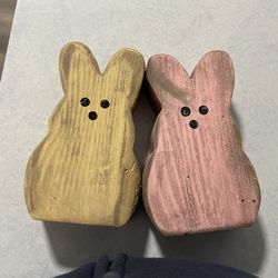 Wooden Peeps
