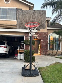 Basketball hoop (Read description)!!!!!!!!