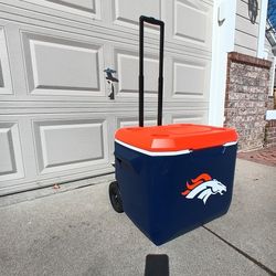Denver Broncos Coleman Cooler w Handle 60 Quart 94 cans w Wheels 23" x 16" x 17" tall