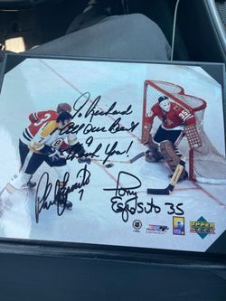 Signed Sports Memorabilia