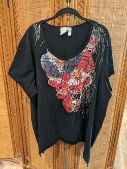 T-shirt, scoop neck, size 24/26 Ulla Popkin
