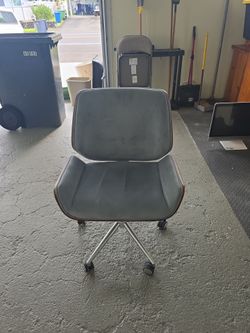 Retro swivel chairs