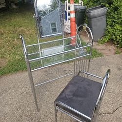 Prices Firm... Beautiful Bedroom Makeup Vanity