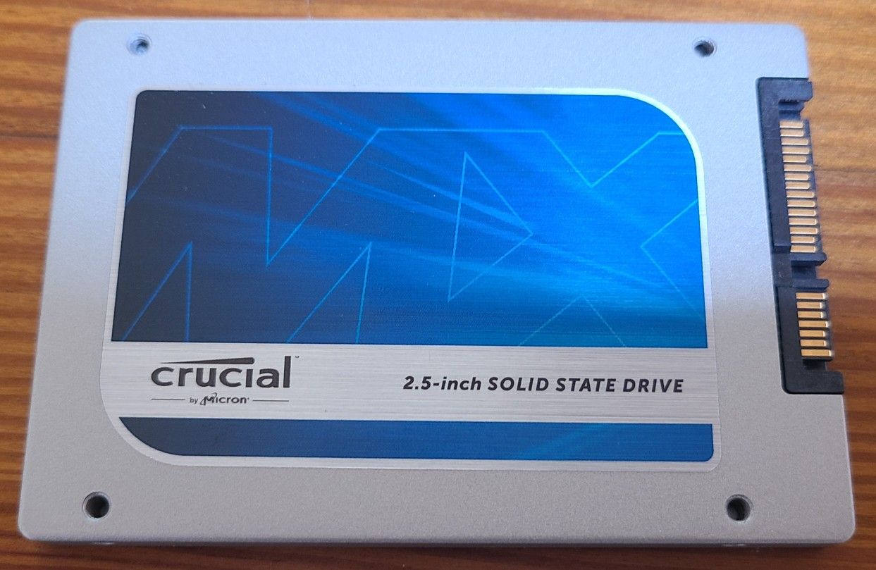 Crucial MX100 2.5" 256GB SATA III SSD