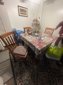 DINNER TABLE WITH EXTENSION 4 CHAIRS