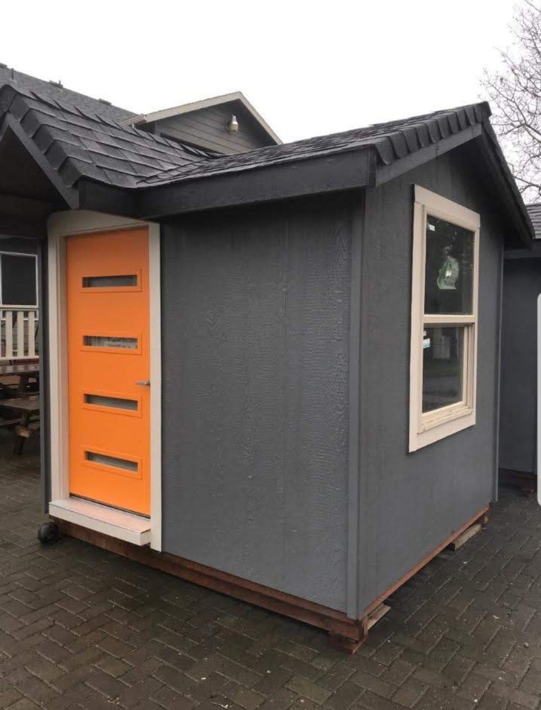 Tiny house/ shed