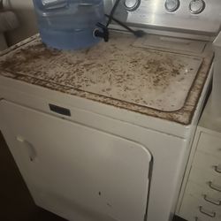 “FREE”  Gas Dryer Rusty But Works Great