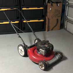 Briggs and Stratton Lawnmower - Need gone ASAP