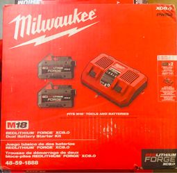 Milwaukee M18 18-Volt Lithium-Ion REDLITHIUM FORGE Starter Kit with Two XC 8.0 Ah Battery and Dual Bay Rapid Charger
