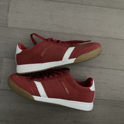 6.5 Red Skechers