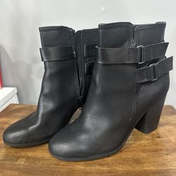 $2 Size 7.5 Women Boots