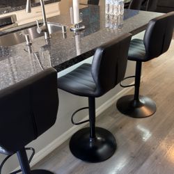 3 BAR STOOLS 