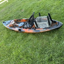 Hoodoo Element 100s fishing kayak 