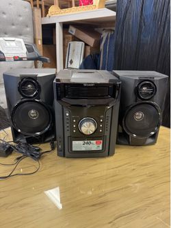 Sharp stereo system - works great