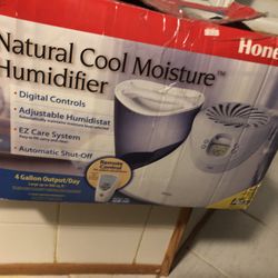 Honeywell Natural Cool Moisture Humidifier