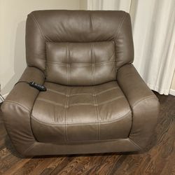 Huge Like New Electric Recliner With Massage