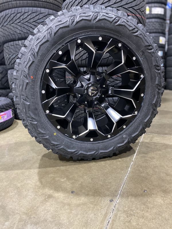 20x10 Fuel Assault D546 Rims Wheels 33” mud terrain tires for Sale in