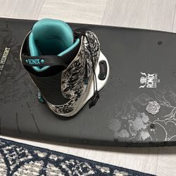 Brand New 134 Woman’s Ronix Wakeboard 