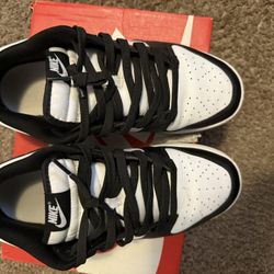 Nike Panda Dunks
