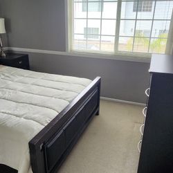 For Sale Complete Bedroom Set $350