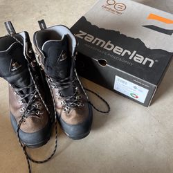Zamberlan Men’s Size 12 Hiking/hunting Boots 