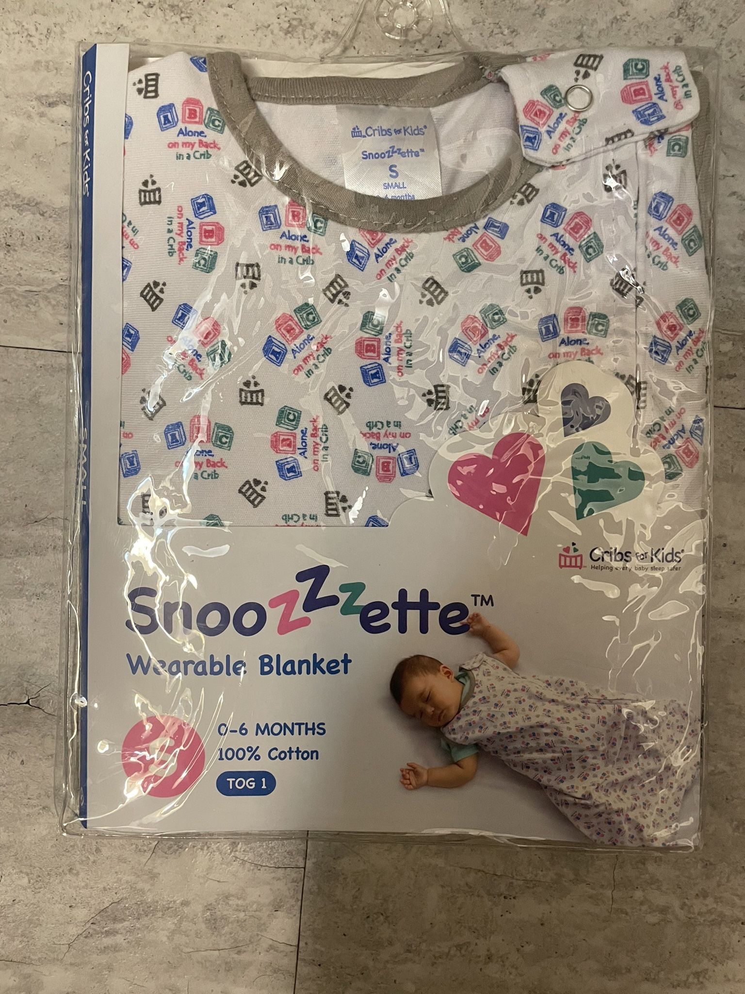 Snoozzzette Wearable Blanket (size: 0-6 Months)
