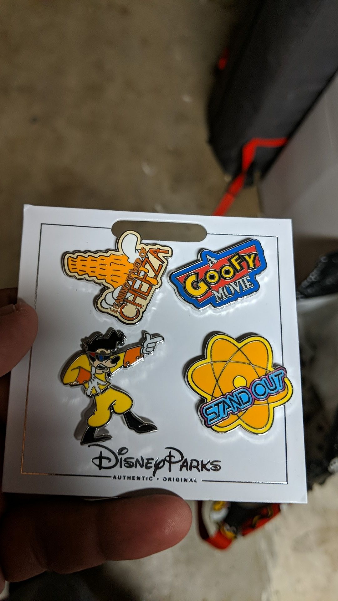 Disney goofy collectible pins set new 10$