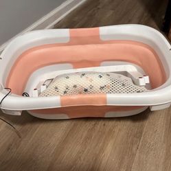 pink portable baby bath
