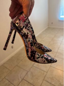 Jimmy Choo size 7 women