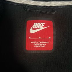 Medium Men's Nike Tech