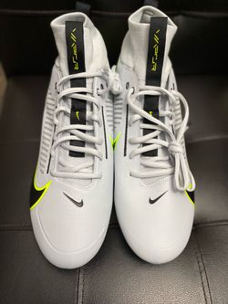 Nike football cleats in sz 12 or 13. Price is for each