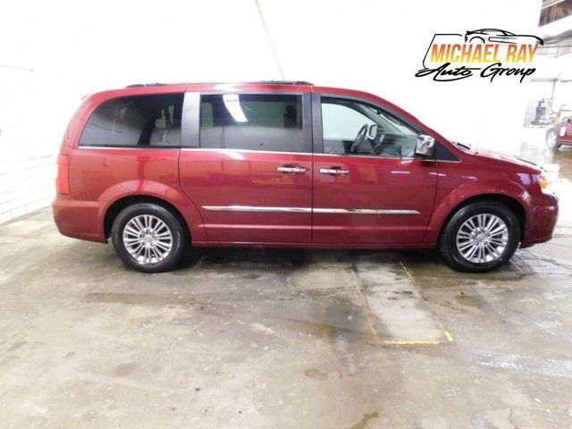 2016 Chrysler Town & Country