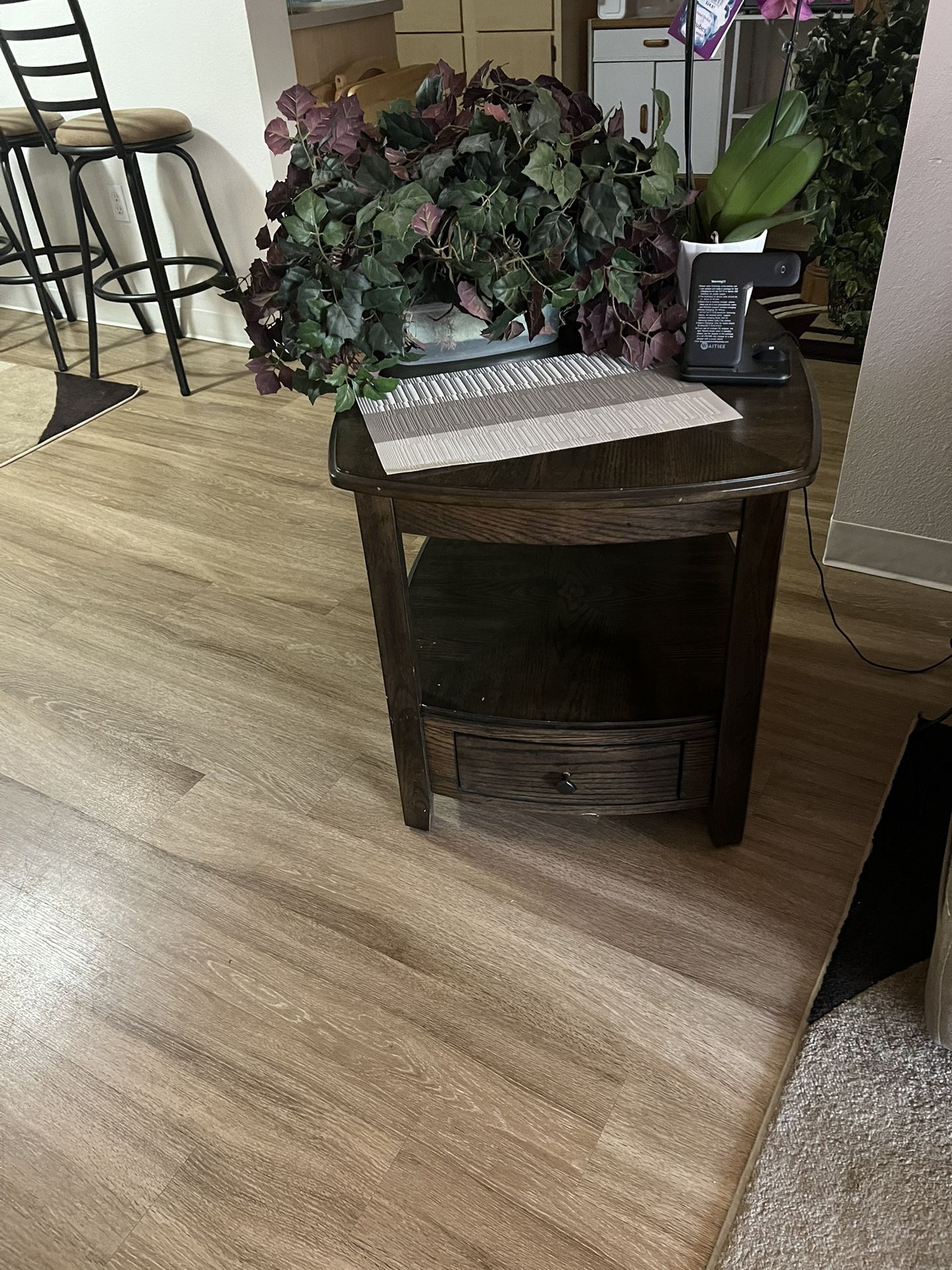 2 Matching End Tables