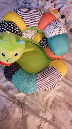 Infantino Prop A Pillar Tummy Time And Seated Support