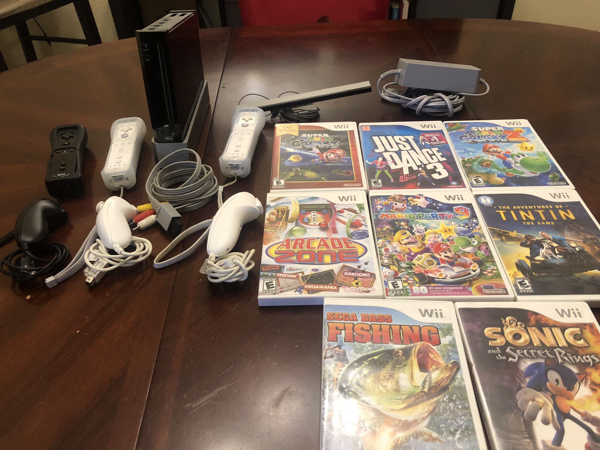 Nintendo Wii with 8 Games