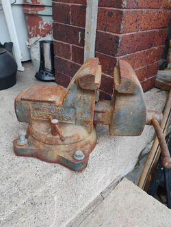 Vise  5 Inch made In USA  Heavy Duty