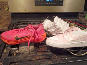 Brand new youth girls shoes size 6.5 nike