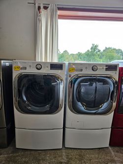 LG frontload Washer and Dryer