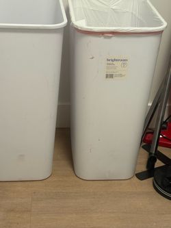 Tall brightroom Trash