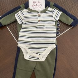 New 3 Piece Set, size 0-3 mo