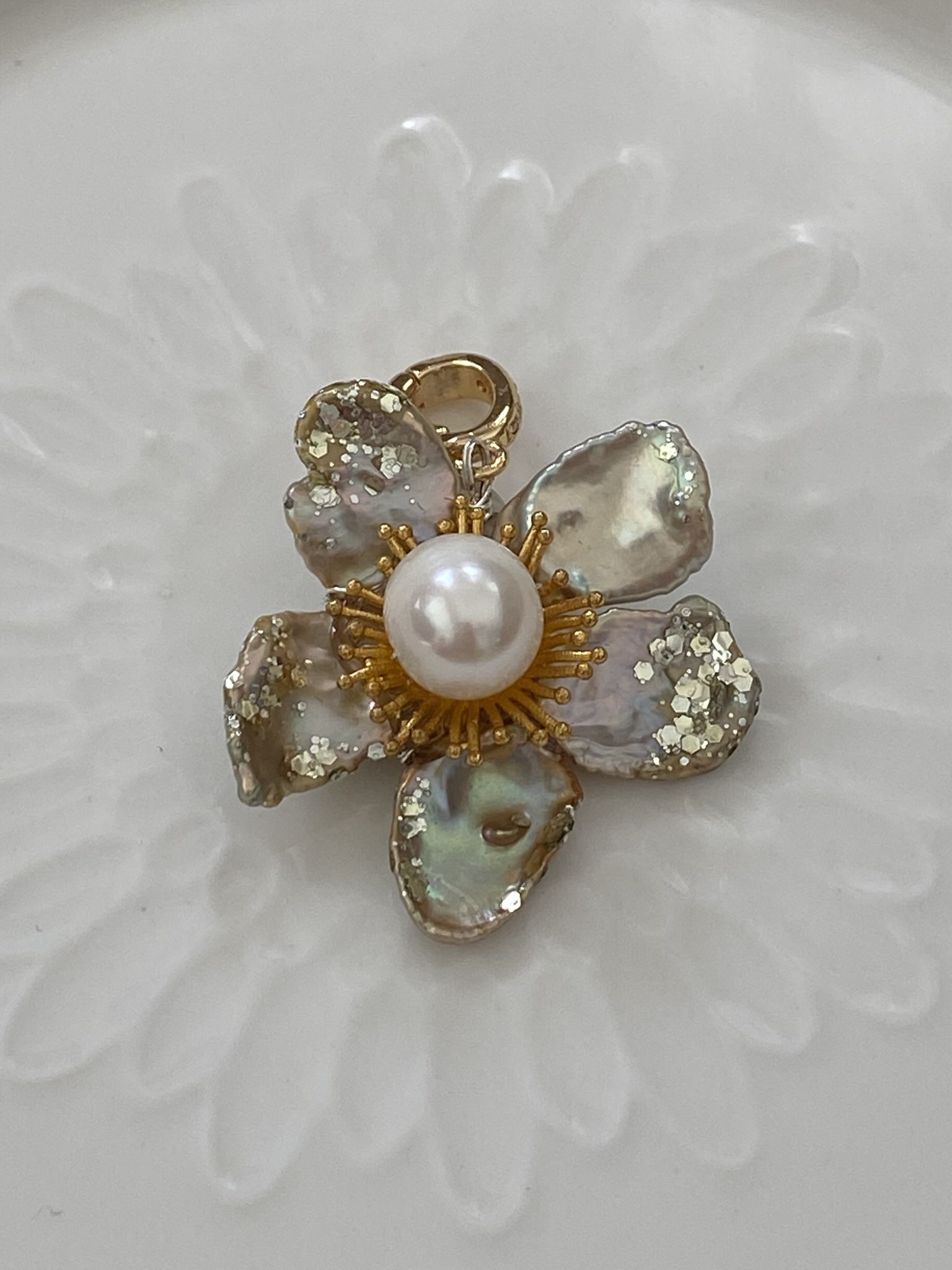 Handmade Natural Champagne Keshi Pearl Detachable Flower Pendant