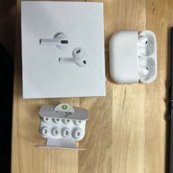 Like New AirPod Pro 3 