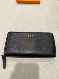 Gucci Women’s Black Wallet