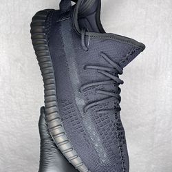 Yeezy Shoes