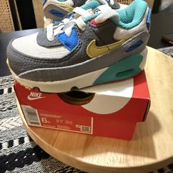 Toddler Nike air max 90 LTR size 6C