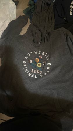 Sweater’s bag