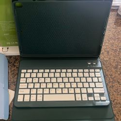 IPad Case With Magnetic Keyboard 