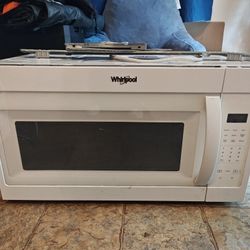Whirlpool Above Range Microwave 