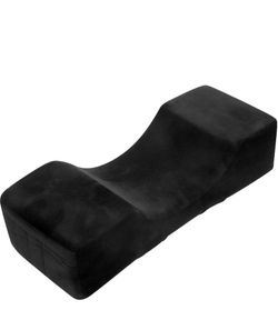 LASH PILLOW