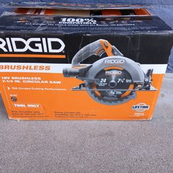 CIRCULAR SAW RIDGID 18V TOOL ONLY 